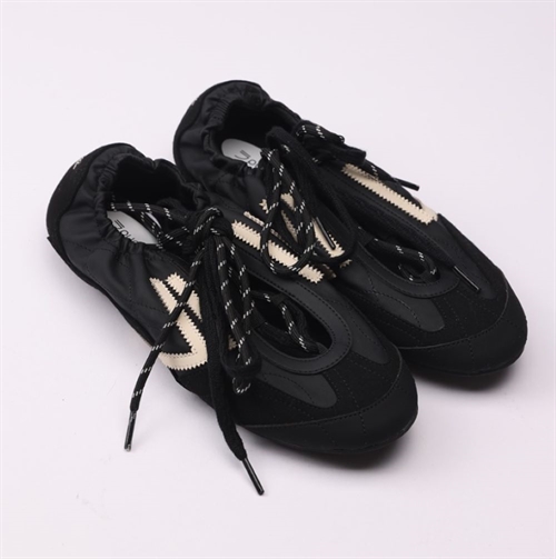 PURAAI BLACKOUT BALLERINA BLACK